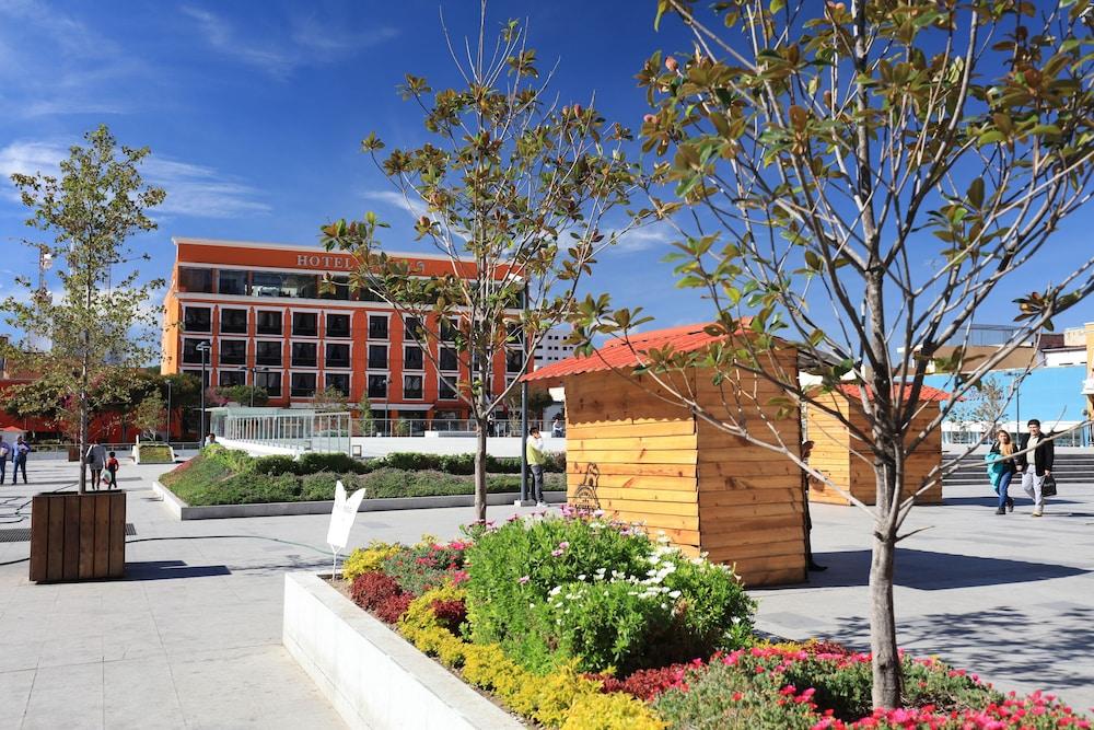 Hotel Emily Pachuca Bagian luar foto