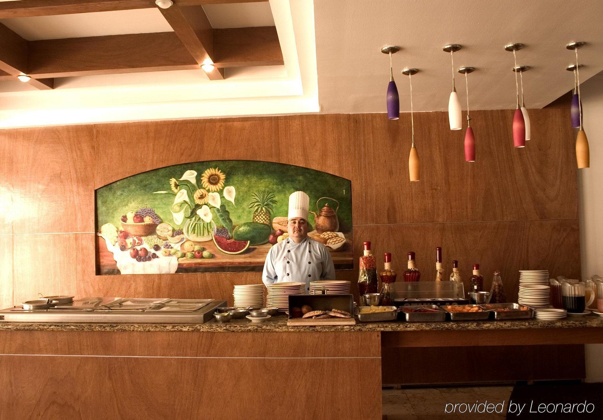 Hotel Emily Pachuca Restoran foto