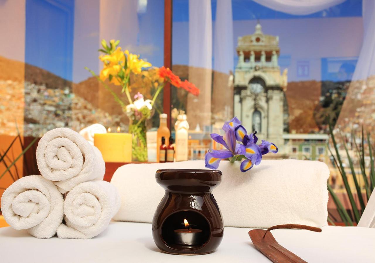 Hotel Emily Pachuca Bagian luar foto